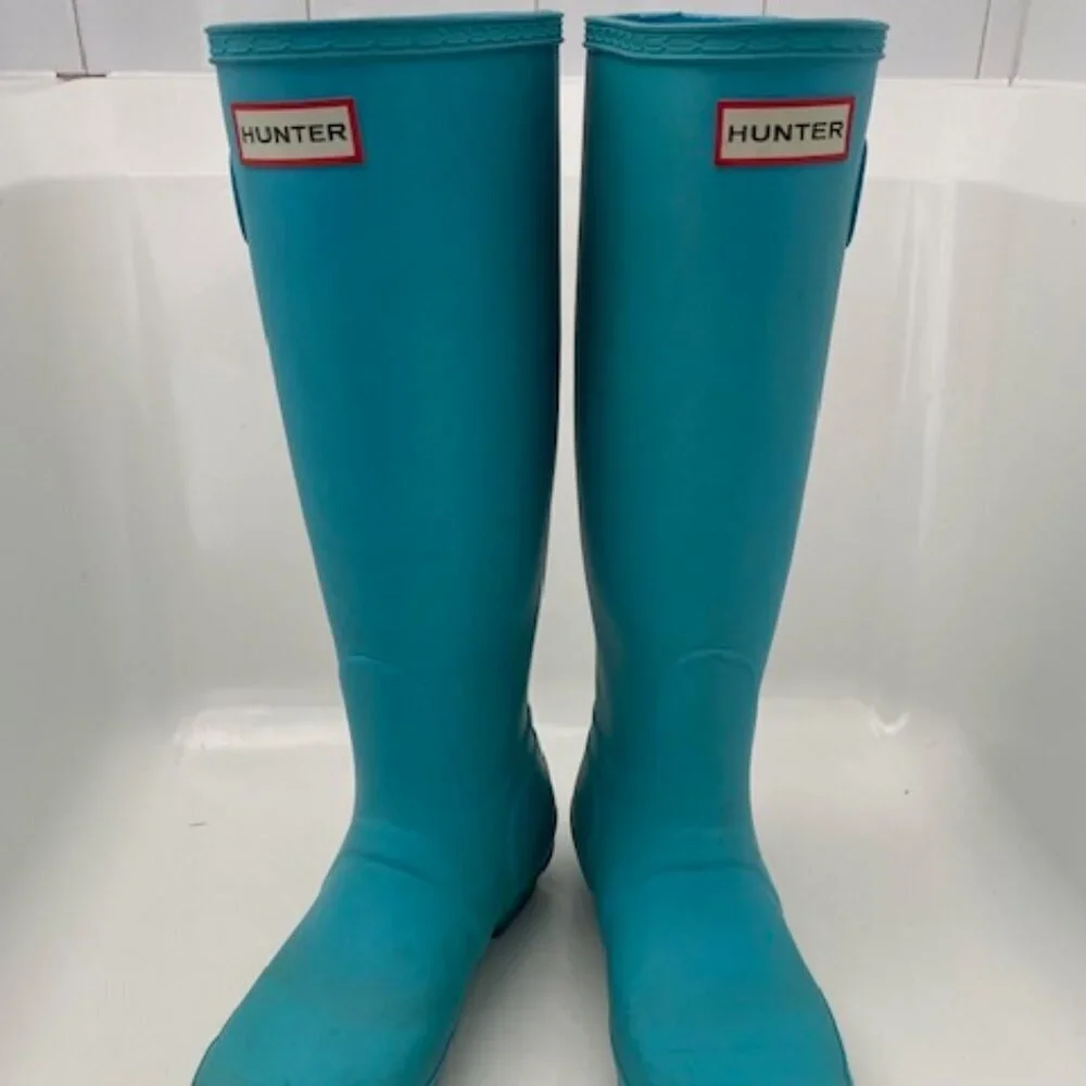 HUNTER Original Tall Turquoise Blue Rain Boots AND Socks Sz 7 Wellies
